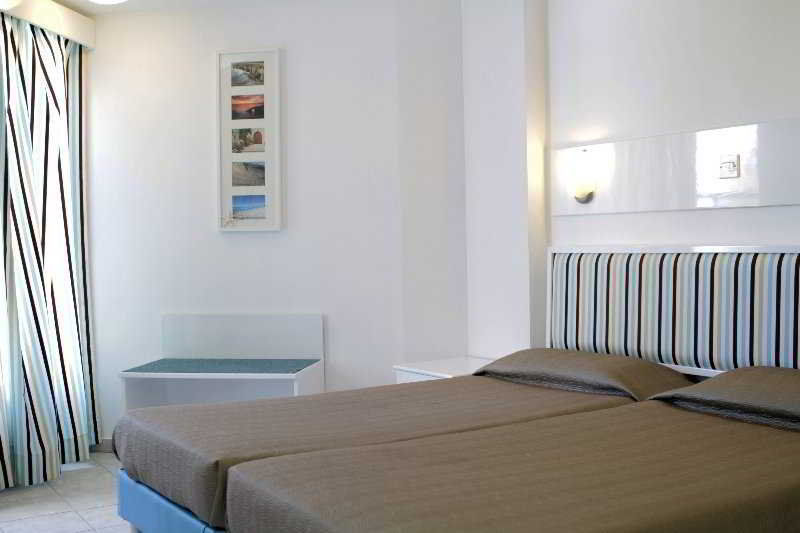 Lantiana Gardens Aparthotel Protaras Extérieur photo